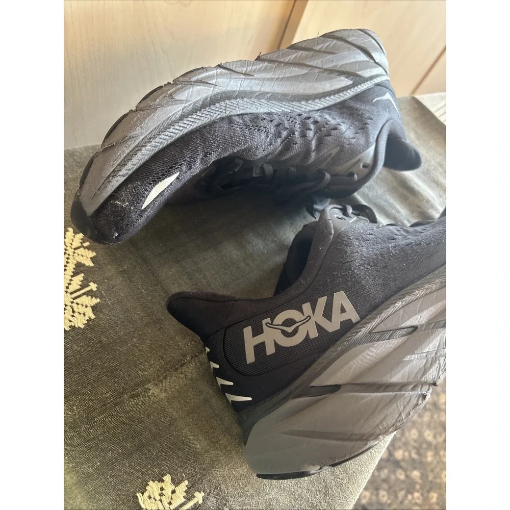 HOKA Clifton 8 Black Running Shoes Men's Size 11D Comfortable Work Walking